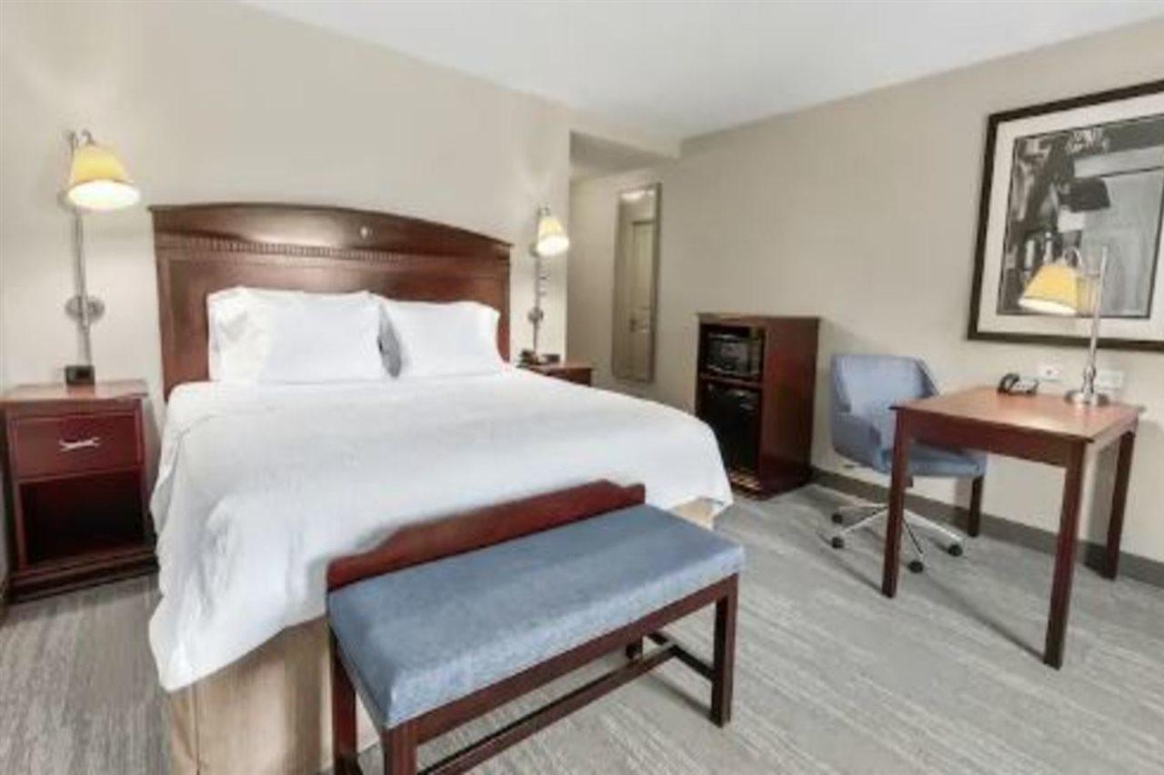 Hampton Inn Nashua Exteriör bild